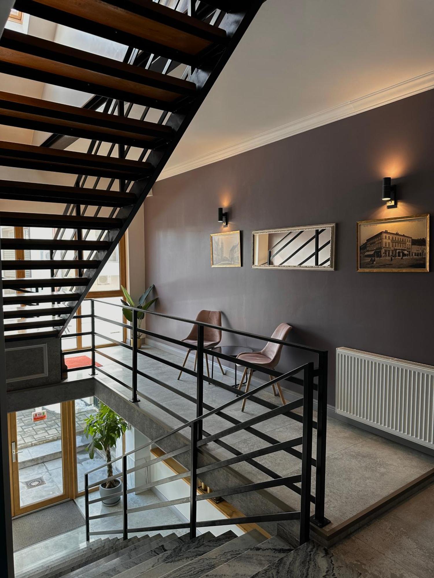 English House Bistriţa Exteriér fotografie